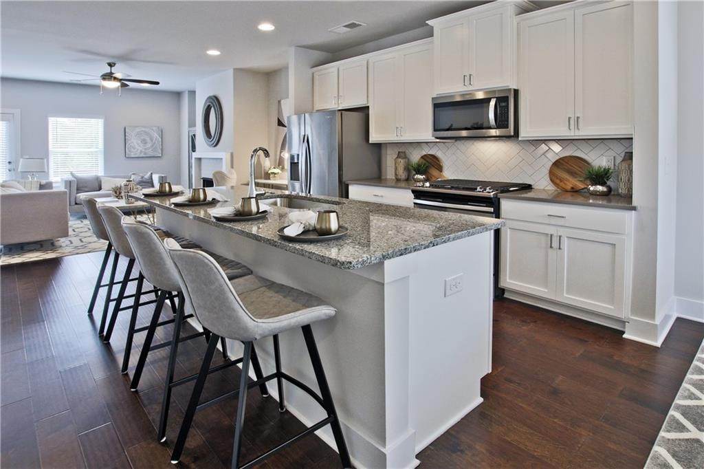 3754 Oxford Circle - Photo 1