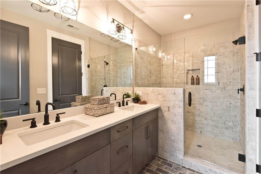 286 Castleberry Hill Walk Drive - Photo 1