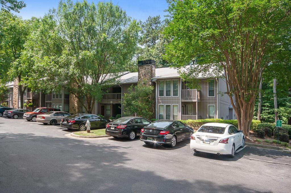 3999 Woodridge Way - Photo 1