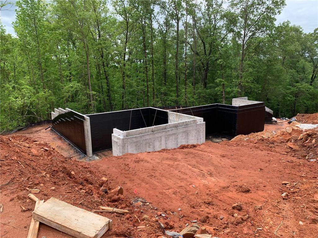 803 Oconee Lane - Photo 1