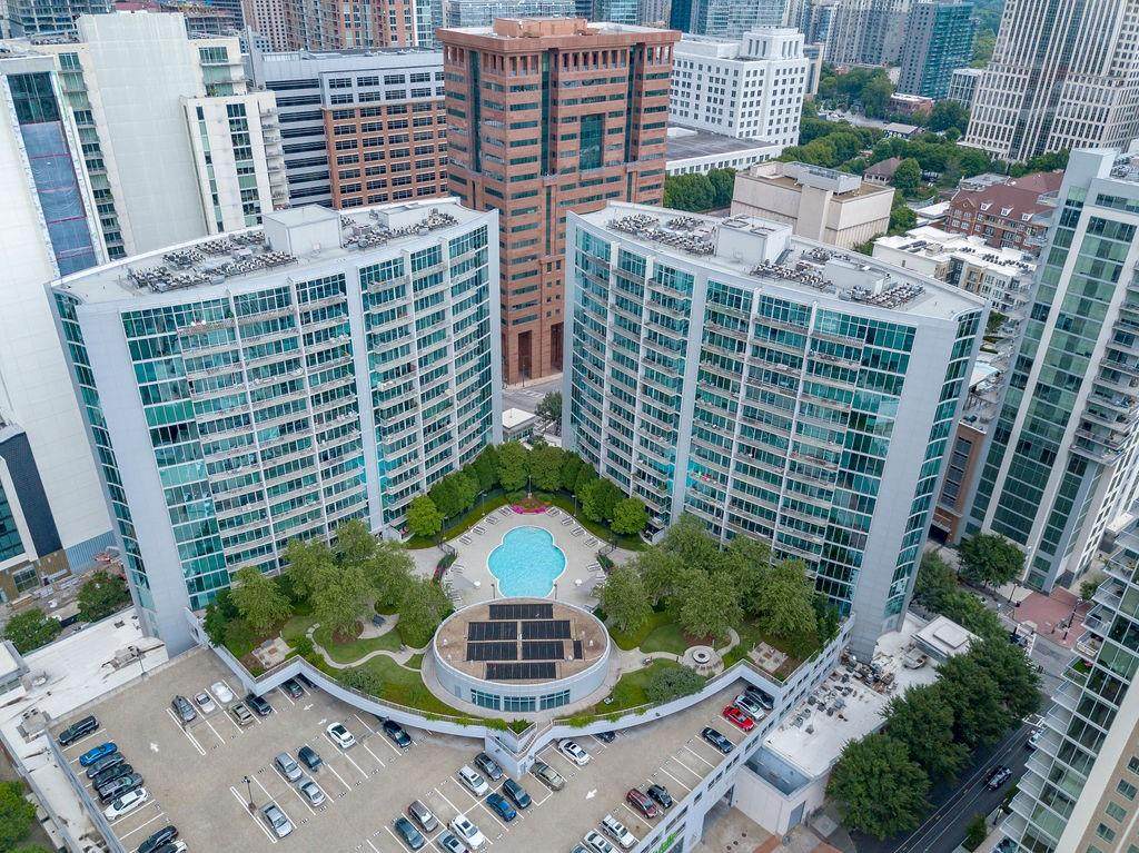 44 Peachtree Place - Photo 1
