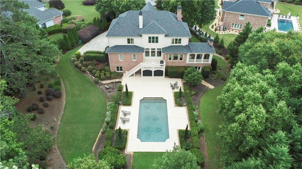 620 Elizabeth Oak Court - Photo 1