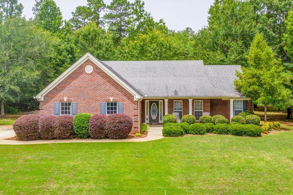 100 Lexington Circle - Photo 1