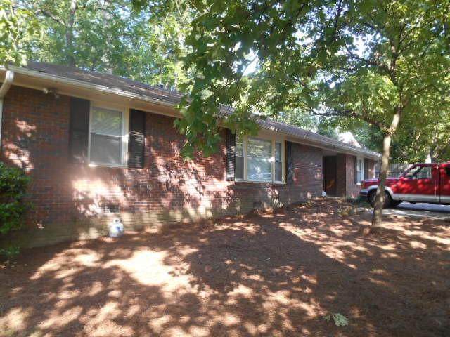 562 Powers Ferry Road - Photo 1
