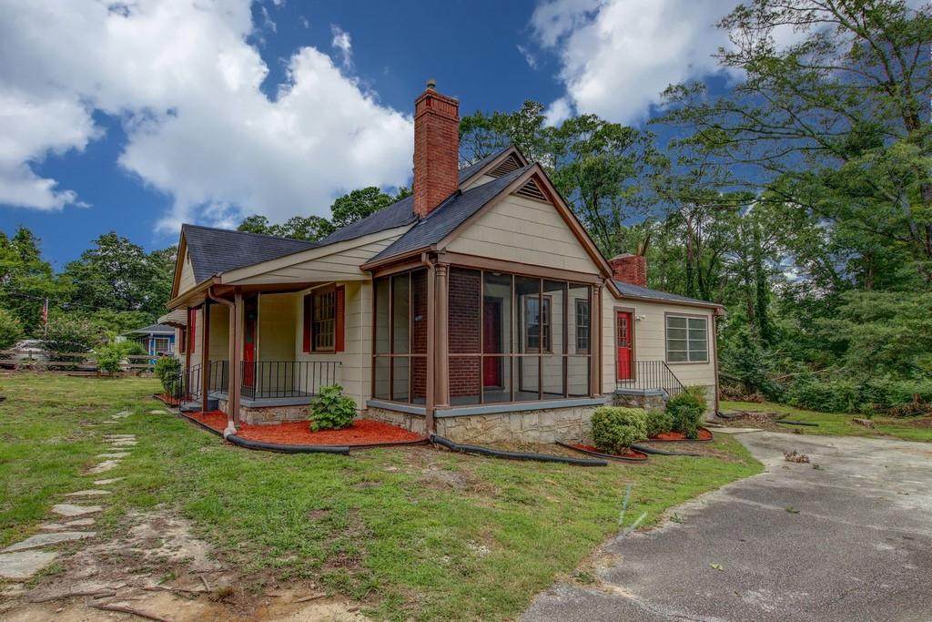 1022 Highland Circle - Photo 1