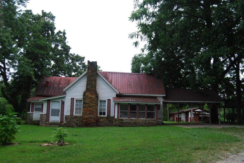 4687 Jim Hood Road - Photo 1