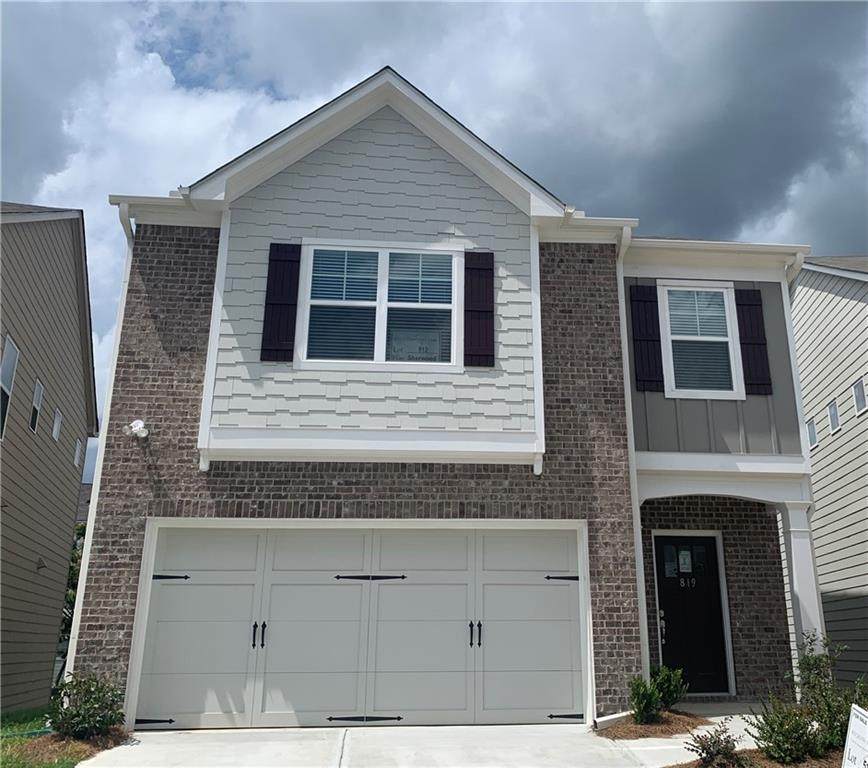819 Regal Lane - Photo 1
