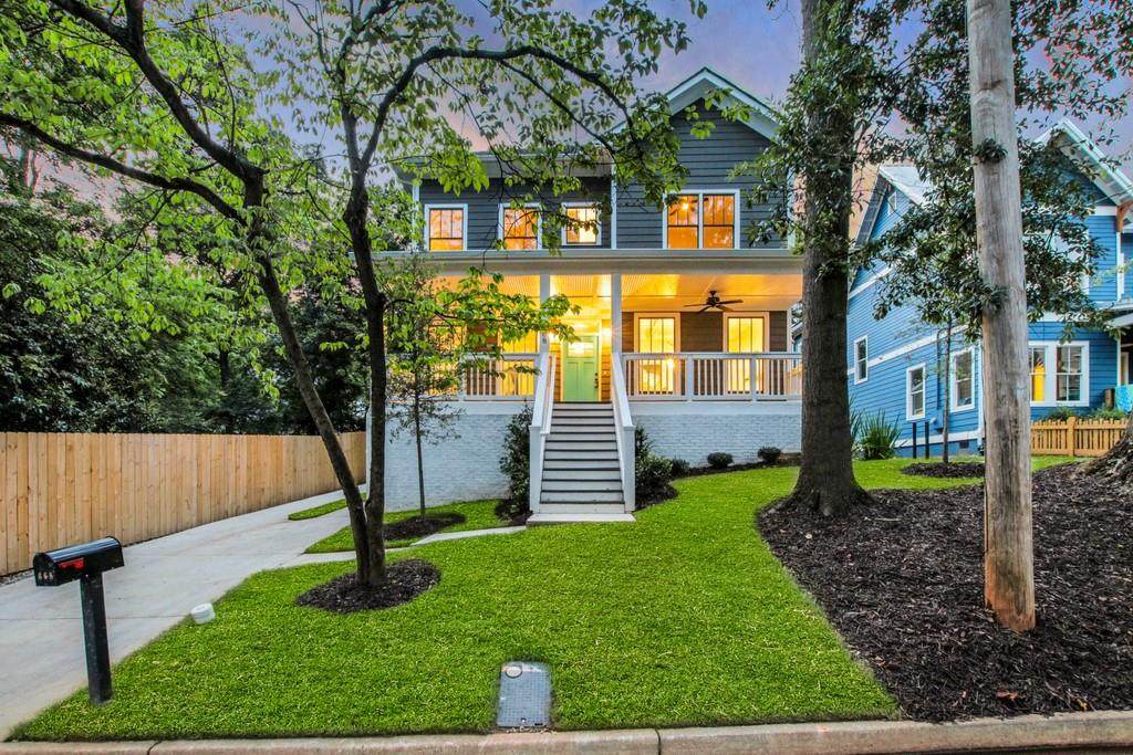 668 Robinson Avenue - Photo 1
