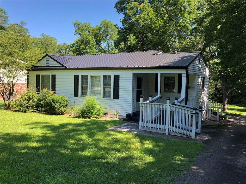 225 Westview Drive - Photo 1