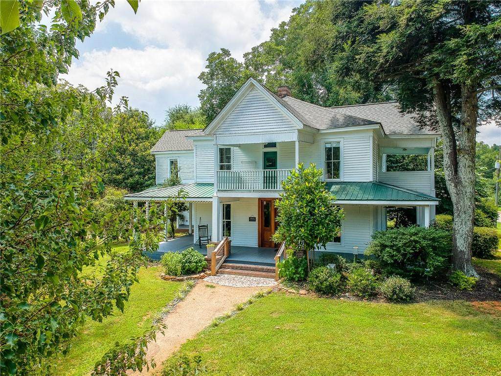 423 Bartow Street - Photo 1