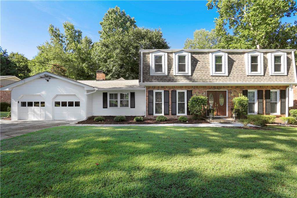 2322 Kingsland Drive - Photo 1