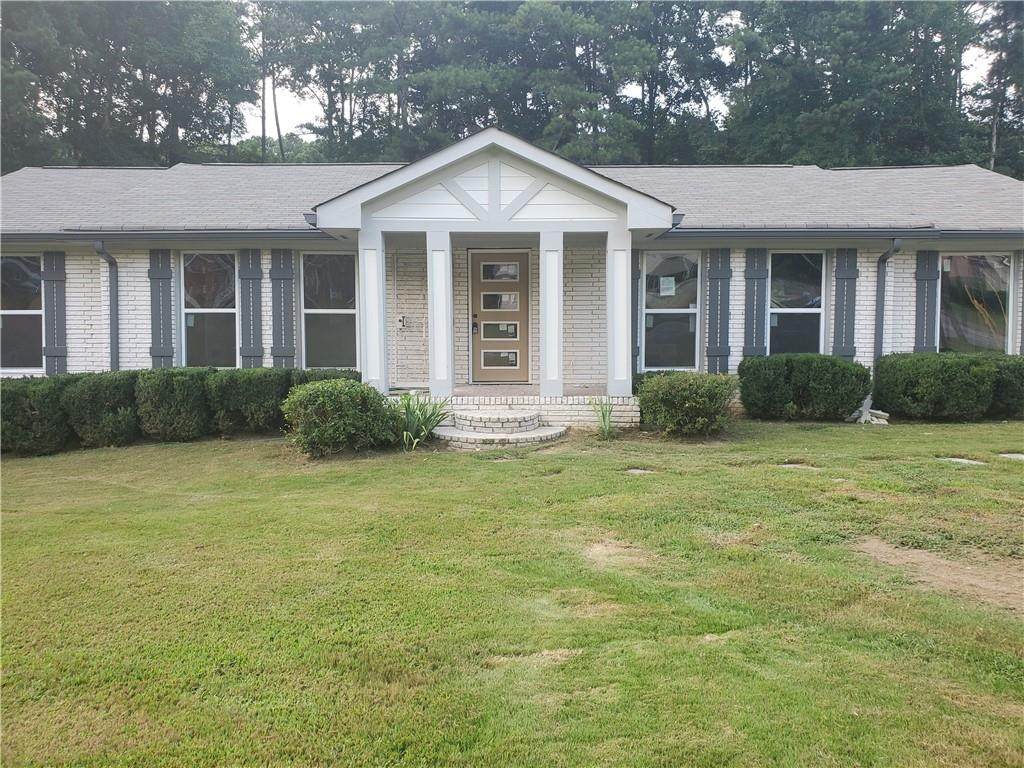 2671 Hedgewood Lane - Photo 1