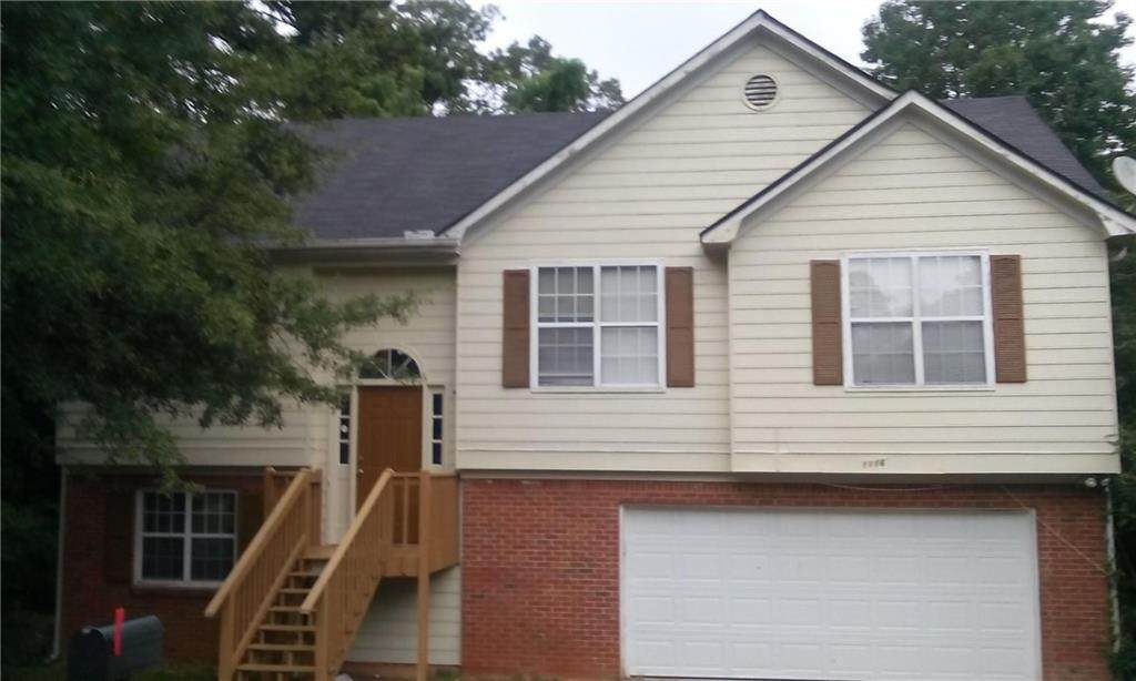 1116 Oakwood Manor Court - Photo 1
