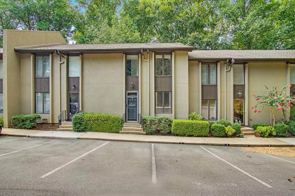 8 Ivy Parkway - Photo 1