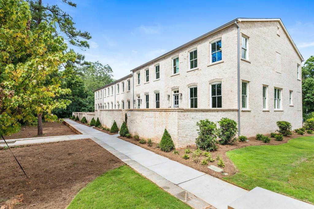 501 Woodhollow Drive - Photo 1