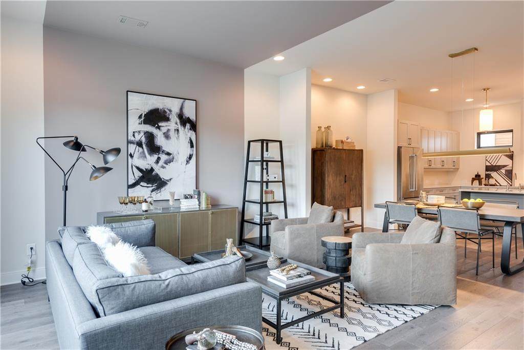 544 Flat Shoals Avenue - Photo 1