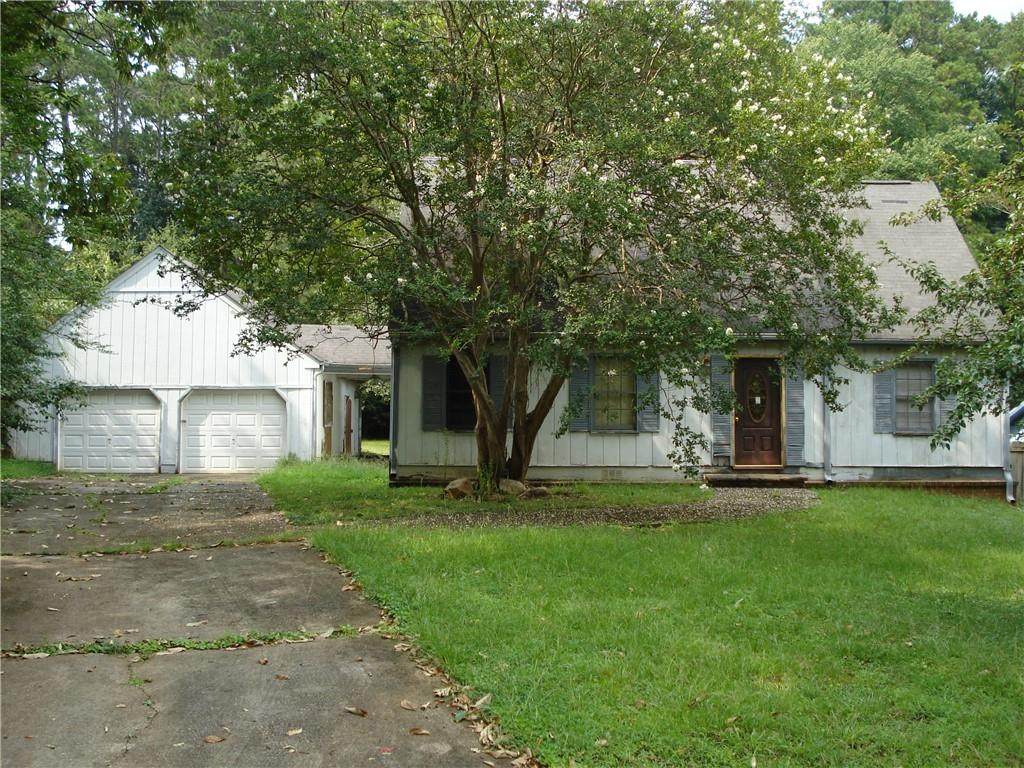 4864 Fieldgreen Drive - Photo 1