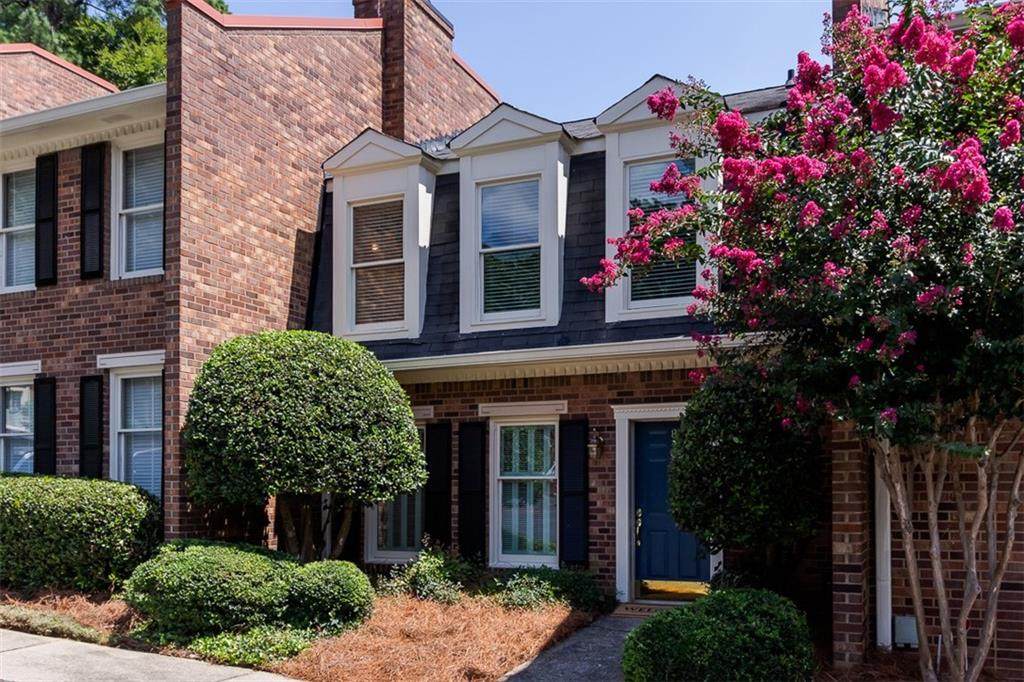 8 Jefferson Hill Place - Photo 1