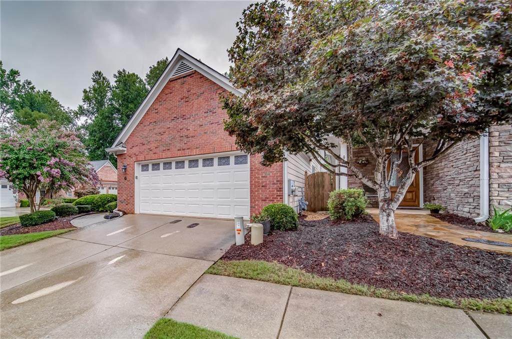 290 Villa Creek Parkway - Photo 1