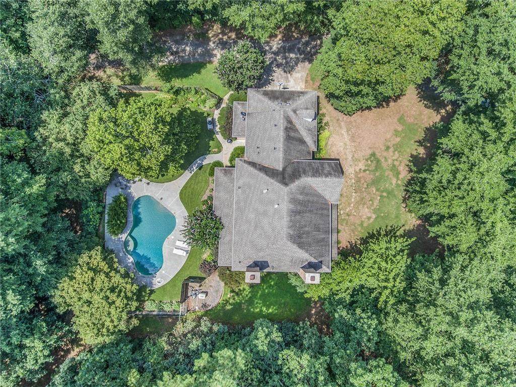 110 Cherokee Hill - Photo 1