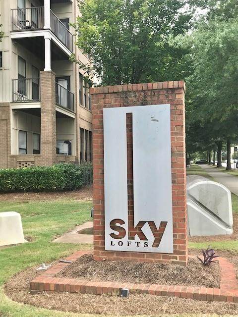 898 Oak Street - Photo 1