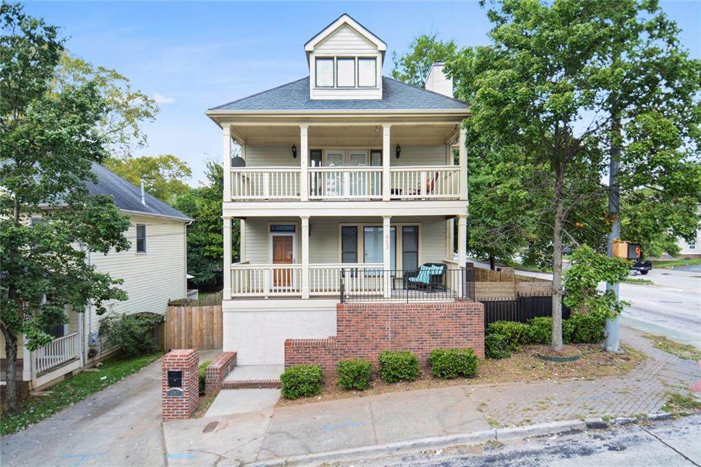 663 Windsor Street - Photo 1