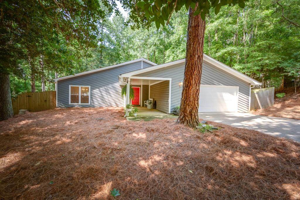 700 Creekwood Crossing - Photo 1