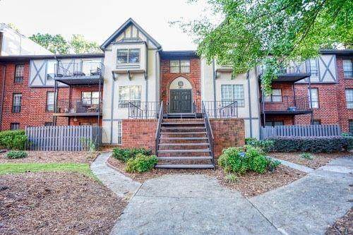 6851 Roswell Road - Photo 1