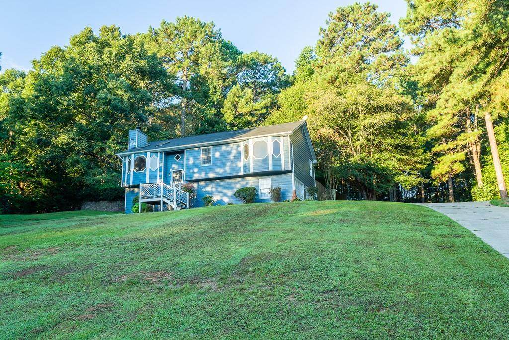 3650 Creekwood Trail - Photo 1