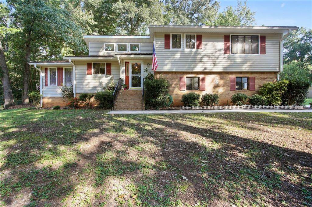 2894 Woodstar Court - Photo 1