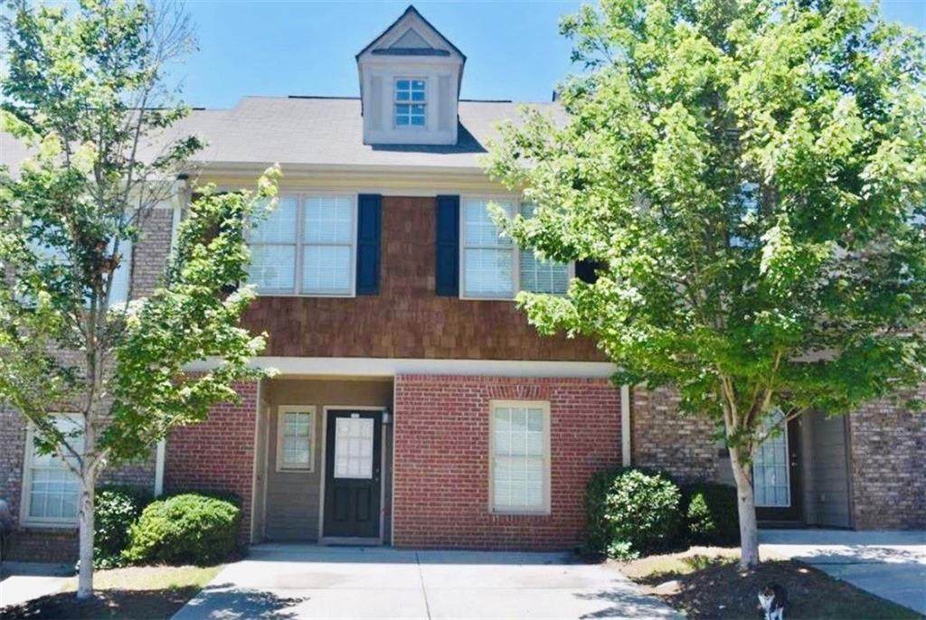 202 Princeton Court - Photo 1