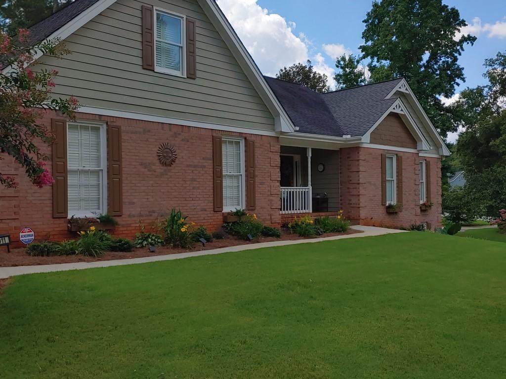 1011 Thornwood Circle - Photo 1