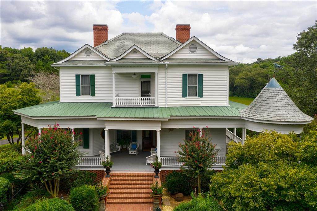 950 Tullis Road - Photo 1