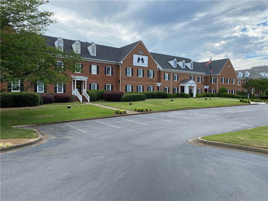 1642 Powers Ferry Road - Photo 1