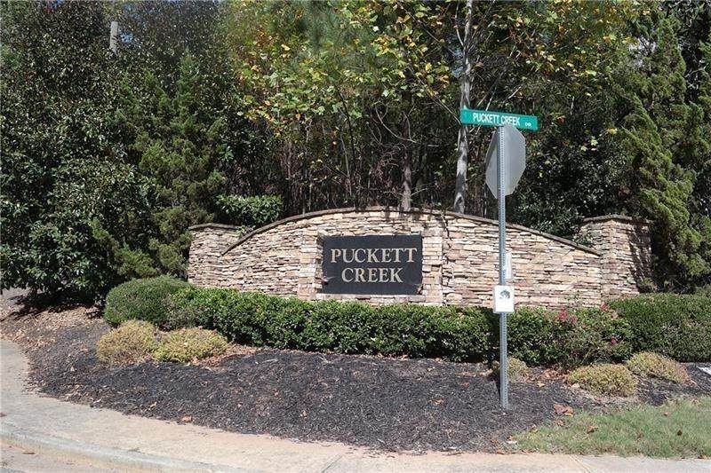 252 Creek View Place - Photo 1