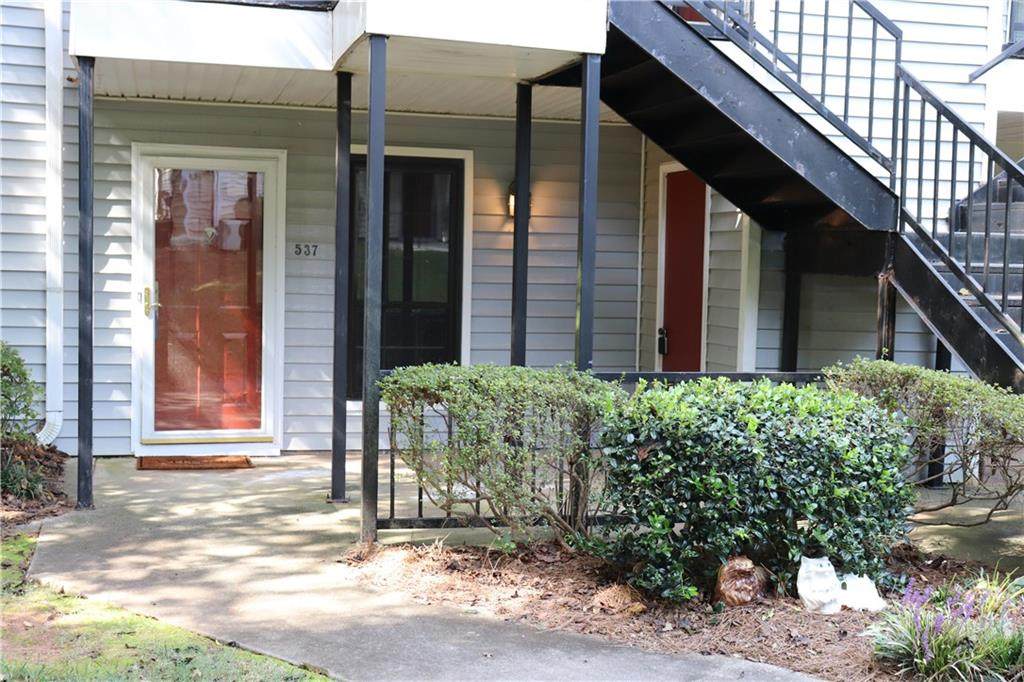 537 Windchase Lane - Photo 1