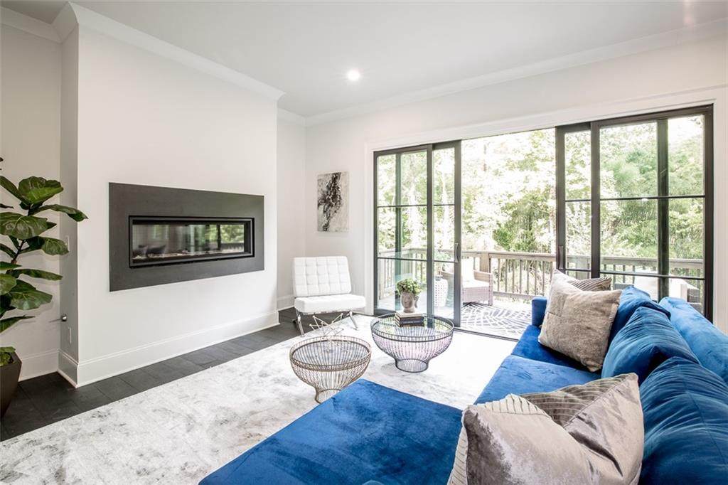 443 Chelsea Circle - Photo 1