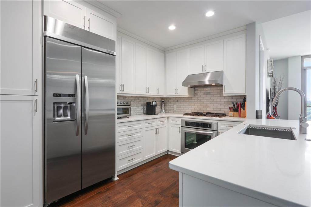 270 17th Street - Photo 1