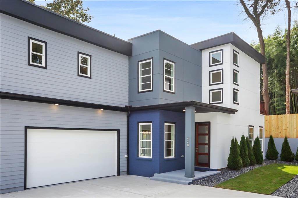 42 Walthall Street - Photo 1