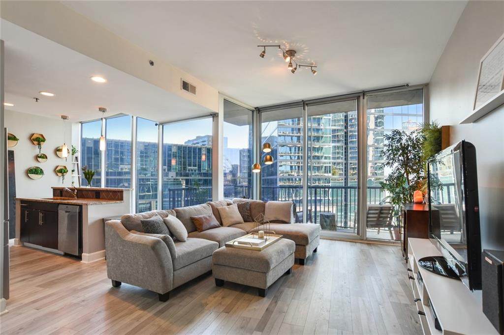 1080 Peachtree Street - Photo 1