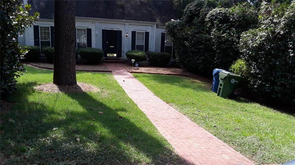 1947 Ardmore Road - Photo 1