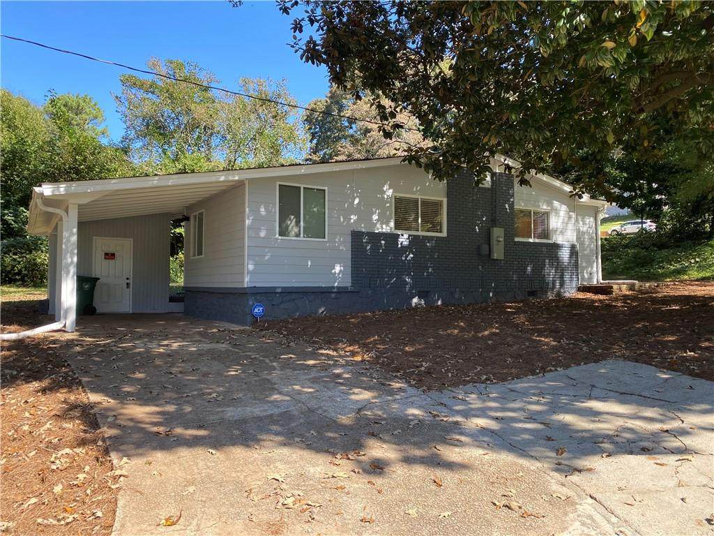 2364 Pinewood Drive - Photo 1