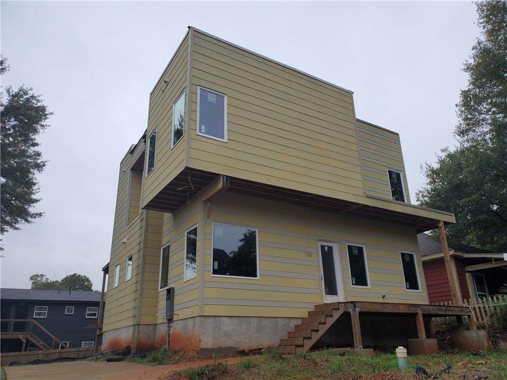 795 Fraser Street - Photo 1