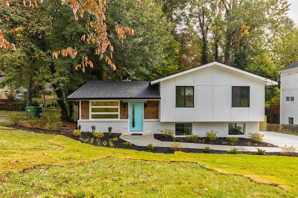 676 Montevista Street - Photo 1