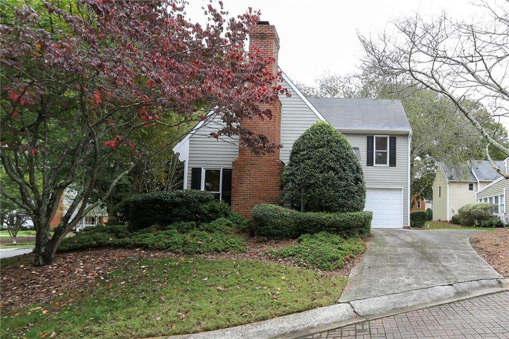 301 Roswell Green Lane - Photo 1