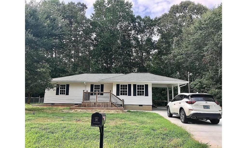 391 Imperial Drive - Photo 1