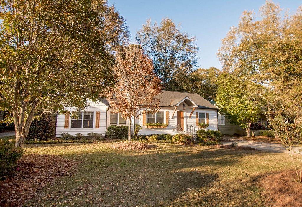 307 Edwards Street - Photo 1