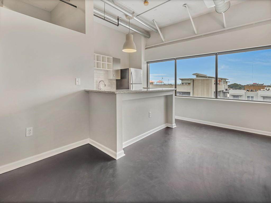 120 Ralph Mcgill Boulevard - Photo 1