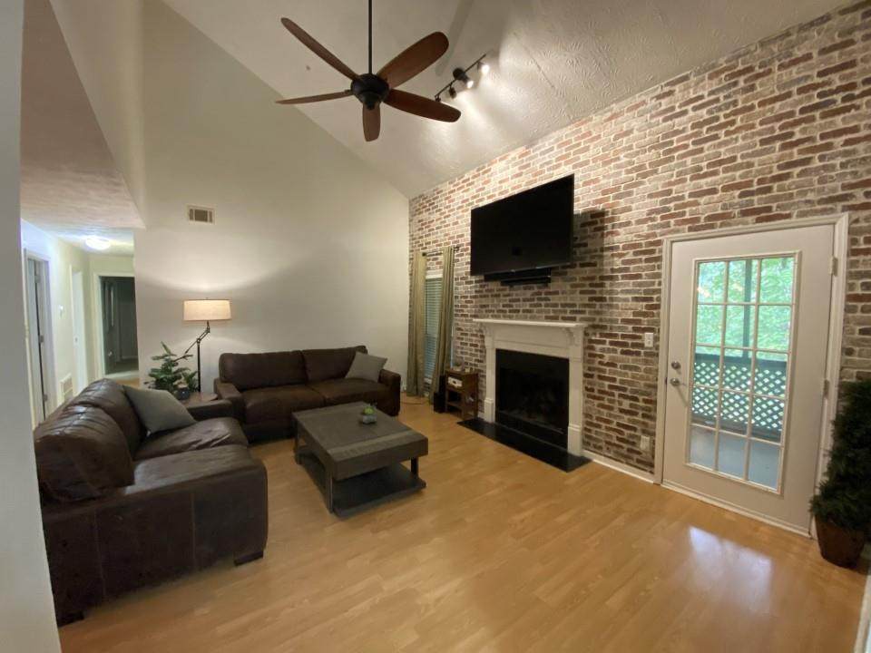 3920 Riverlook Parkway - Photo 1