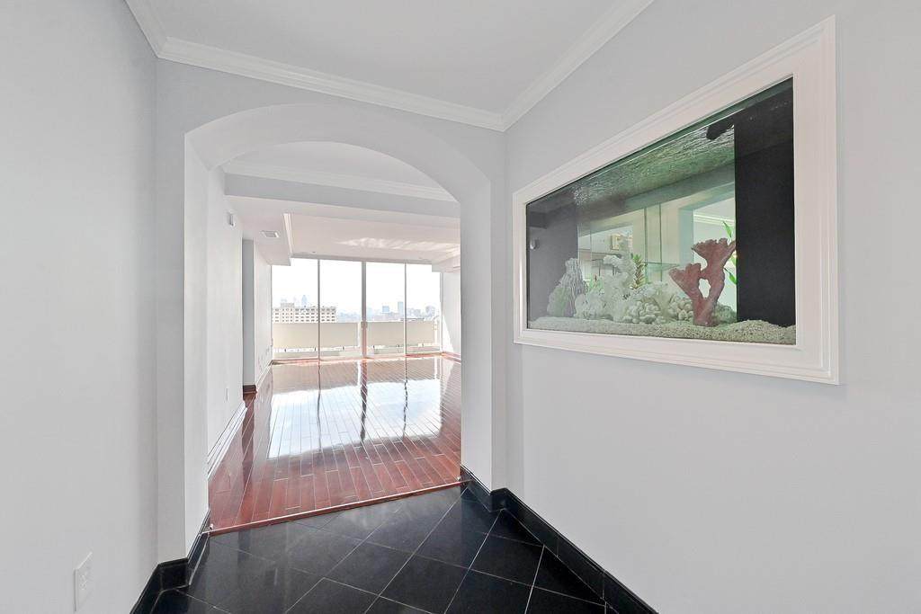 2575 Peachtree Road - Photo 1